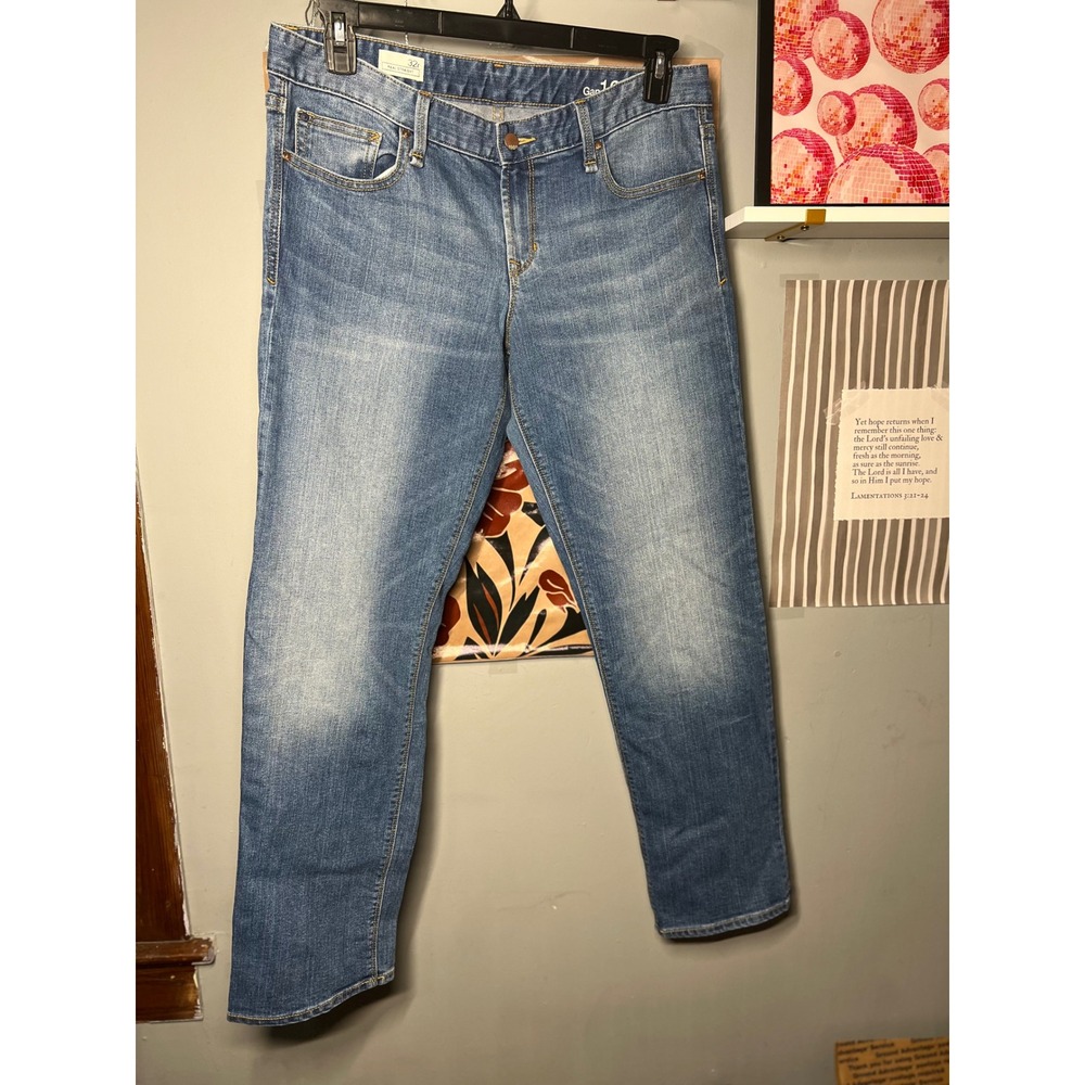 Gap Real Straight Jeans Womens 32R Medium Wash Blue Denim Straight Leg Pants